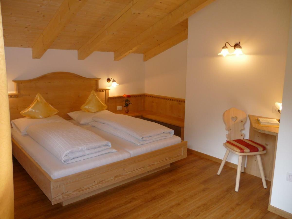 Ferienwohnungen Obermoarhof Lagundo Exteriör bild