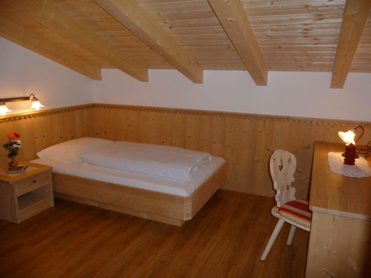 Ferienwohnungen Obermoarhof Lagundo Exteriör bild