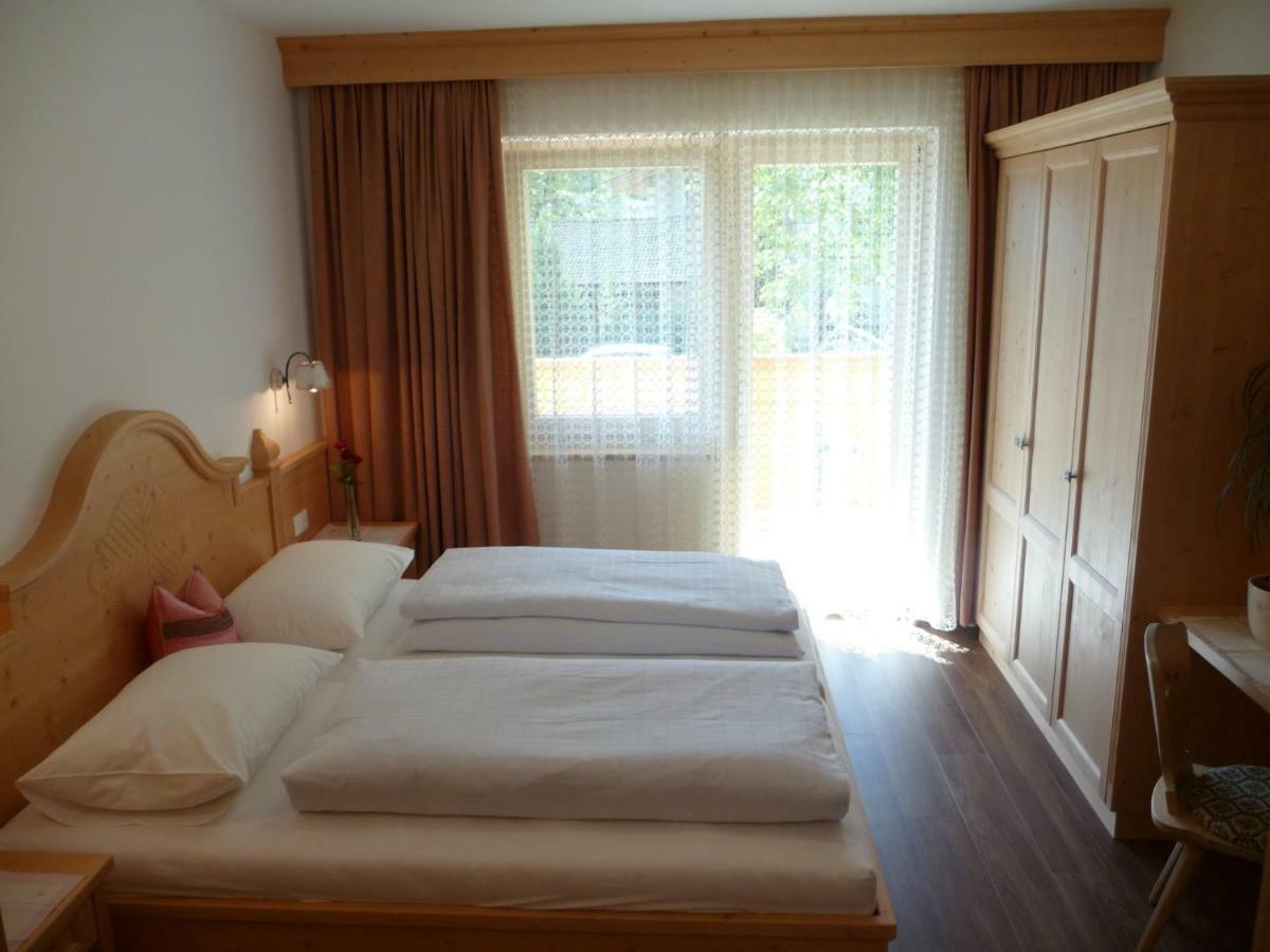 Ferienwohnungen Obermoarhof Lagundo Exteriör bild