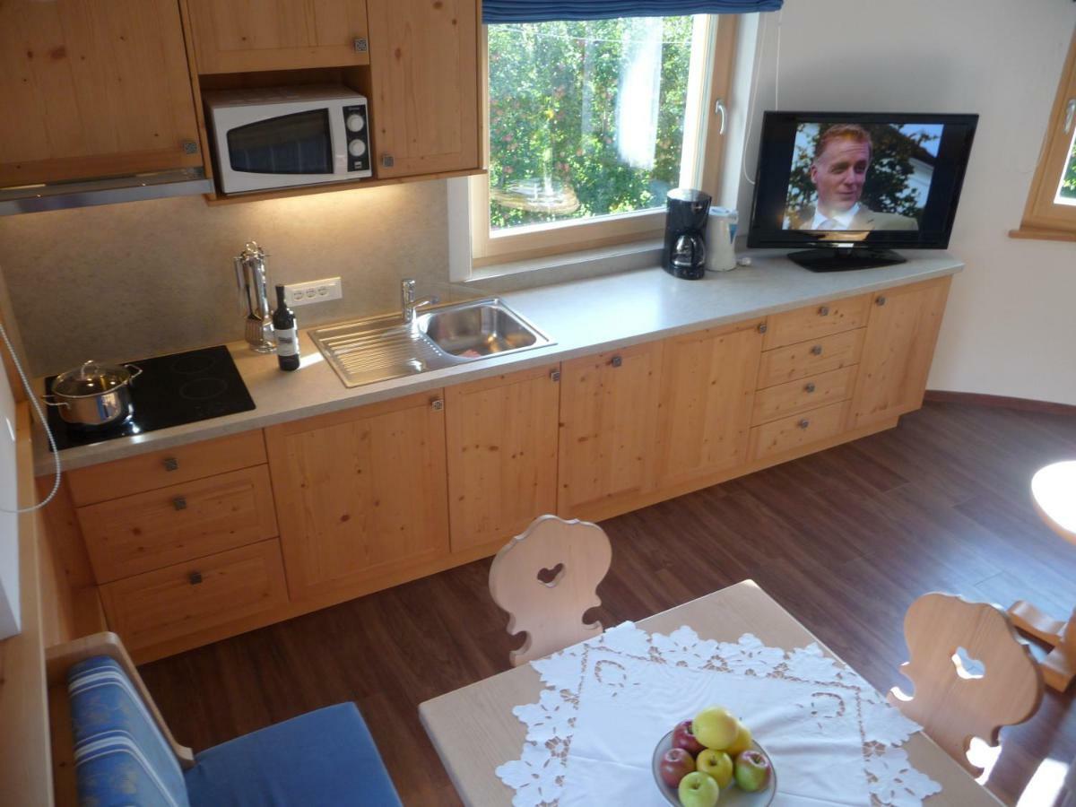 Ferienwohnungen Obermoarhof Lagundo Exteriör bild
